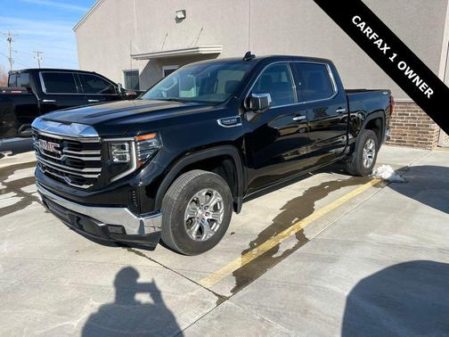 2025 GMC Sierra 1500 SLT