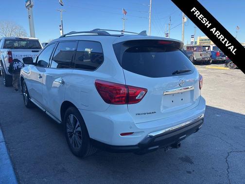 2020 Nissan Pathfinder S 2WD