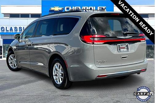 2022 Chrysler Pacifica Touring L