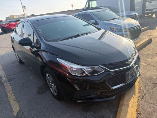 2018 Chevrolet Cruze LS