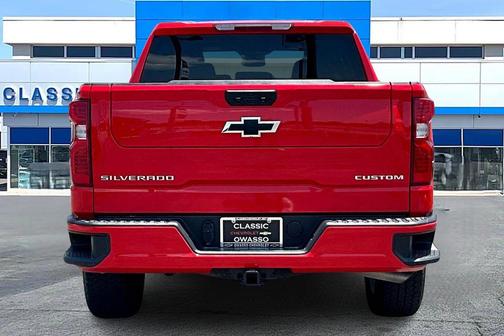 2024 Chevrolet Silverado 1500 Custom