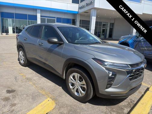 2024 Chevrolet Trax LS