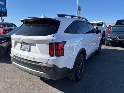 2022 Kia Sorento SX