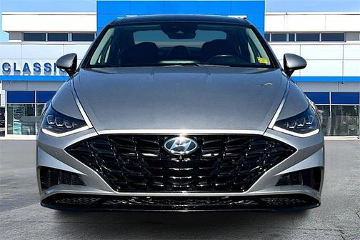 2020 Hyundai SONATA Limited