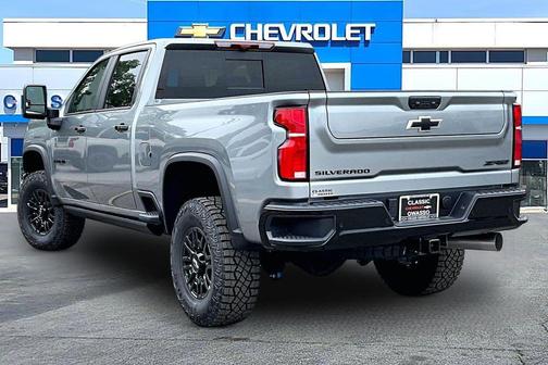 Sterling Gray Metallic 2026 Chevrolet Silverado 2500 Crew Cab, Standard Bed, XR2, 4WD