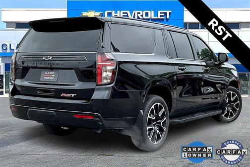 2023 Chevrolet Suburban RST