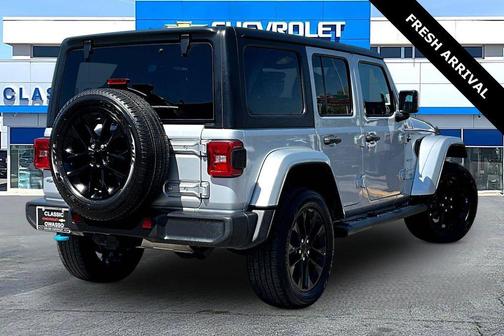 Silver Zynith Clearcoat 2023 Jeep Wrangler 4xe Sahara