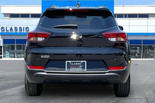 Mosaic Black Metallic 2026 Chevrolet Trailblazer LT