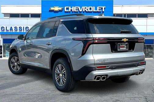 Sterling Gray Metallic 2026 Chevrolet Traverse LT