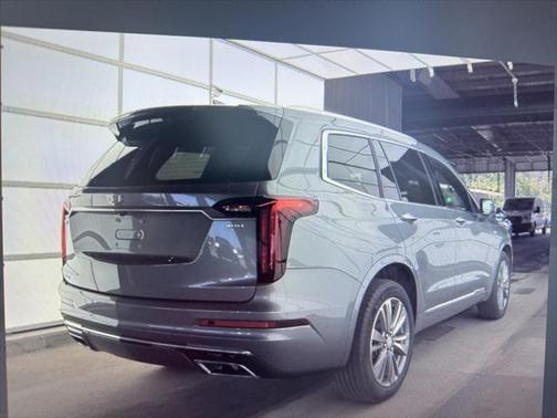 2022 Cadillac XT6 Premium Luxury AWD