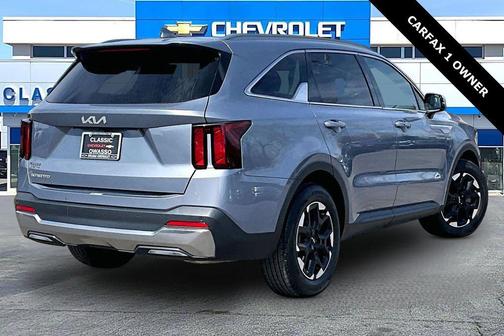 2024 Kia Sorento S