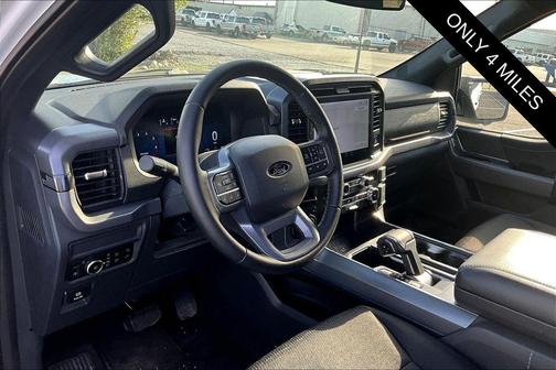 OXFORD WHITE 2025 Ford F-150 XLT