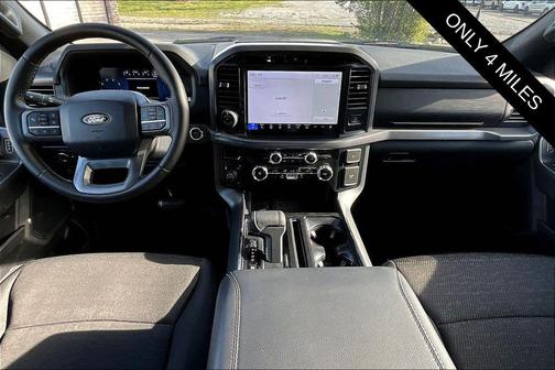 OXFORD WHITE 2025 Ford F-150 XLT