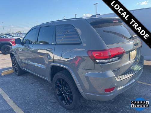 2021 Jeep Grand Cherokee Laredo