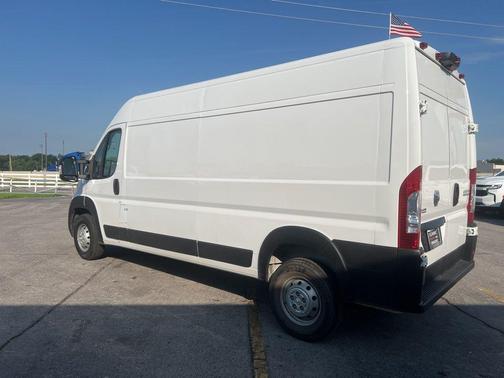 Bright White Clearcoat 2023 RAM ProMaster 2500 High Roof