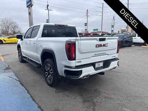 2025 GMC Sierra 1500 AT4
