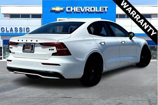 2024 Volvo S60 B5 Plus Black Edition