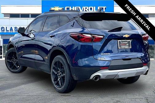 Blue Glow Metallic 2022 Chevrolet Blazer 2LT