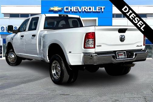 2024 RAM 3500 Tradesman Crew Cab 4x4 8' Box