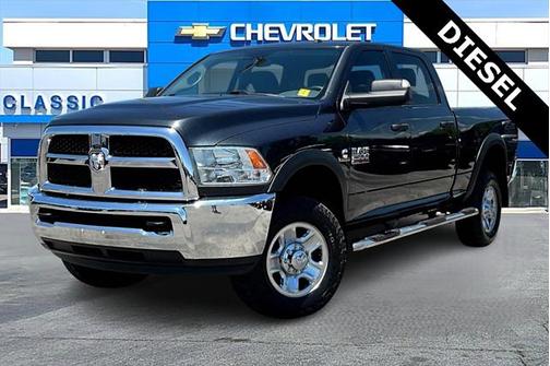 2017 RAM 2500 Tradesman Crew Cab 4x4 6'4' Box