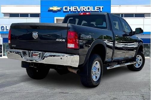 2017 RAM 2500 Tradesman Crew Cab 4x4 6'4' Box