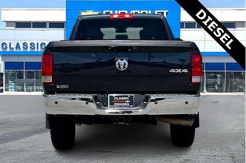 2017 RAM 2500 Tradesman Crew Cab 4x4 6'4' Box
