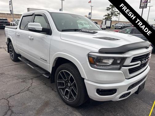 Bright White Clearcoat 2022 RAM 1500 Laramie