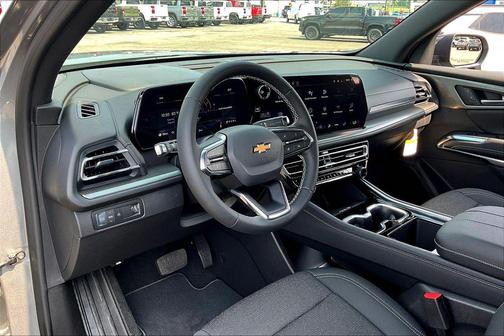 Sterling Gray Metallic 2026 Chevrolet Traverse LT