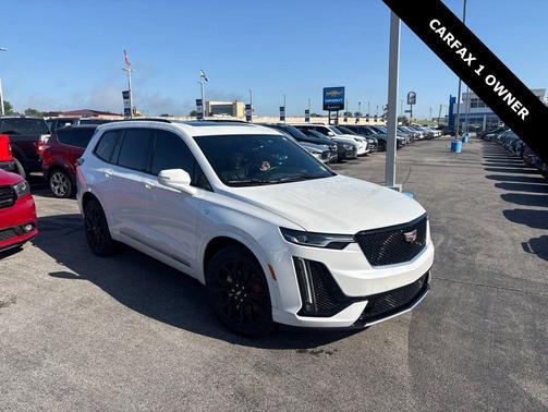 Crystal White Tricoat 2022 Cadillac XT6 Sport AWD