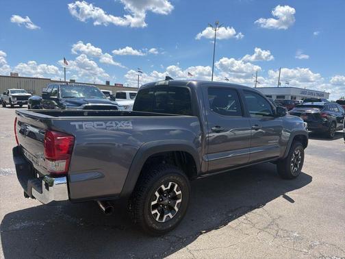 Magnetic Gray Metallic 2017 Toyota Tacoma TRD Off Road