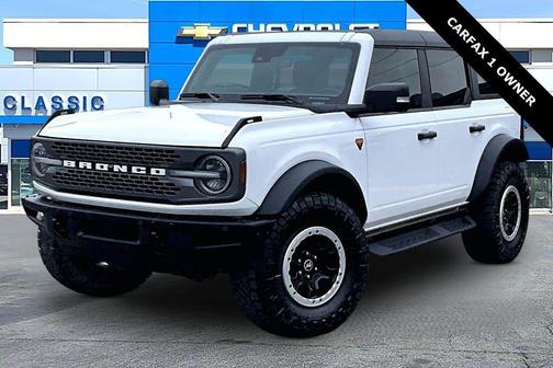 OXFORD WHITE 2024 Ford Bronco Badlands