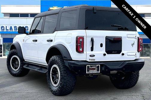 OXFORD WHITE 2024 Ford Bronco Badlands