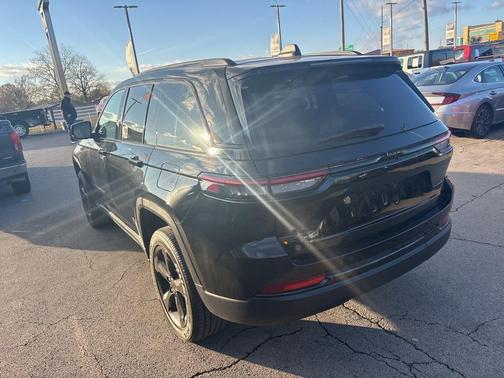 2024 Jeep Grand Cherokee Altitude