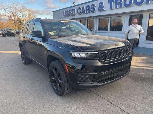 2024 Jeep Grand Cherokee Altitude