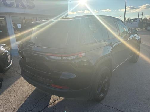 2024 Jeep Grand Cherokee Altitude