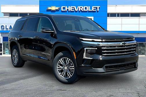 Mosaic Black Metallic 2026 Chevrolet Traverse LT