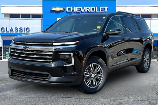 Mosaic Black Metallic 2026 Chevrolet Traverse LT