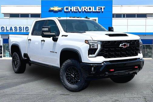 Summit White 2026 Chevrolet Silverado 2500 Crew Cab, Standard Bed, XR2, 4WD