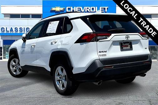 2020 Toyota RAV4 XLE