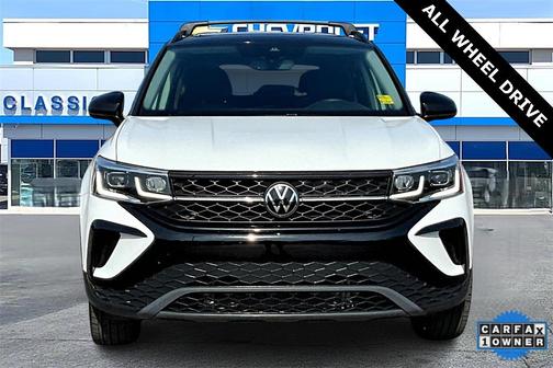 2024 Volkswagen Taos 1.5T SE Black
