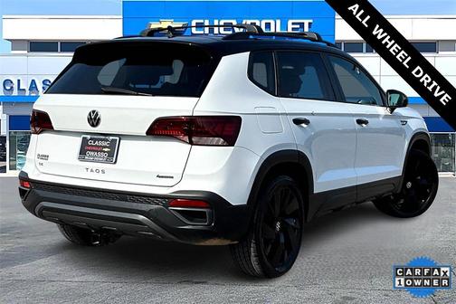 2024 Volkswagen Taos 1.5T SE Black