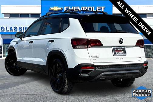 2024 Volkswagen Taos 1.5T SE Black
