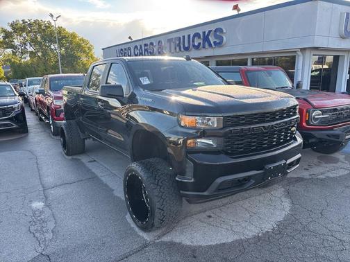 2020 Chevrolet Silverado 1500 Custom