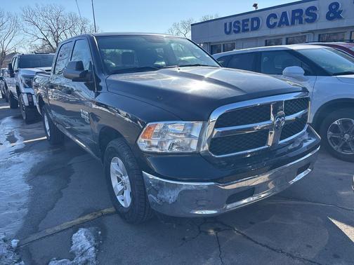 2022 RAM 1500 Classic SLT