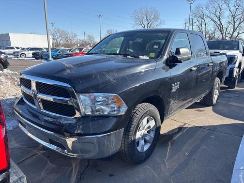 2022 RAM 1500 Classic SLT
