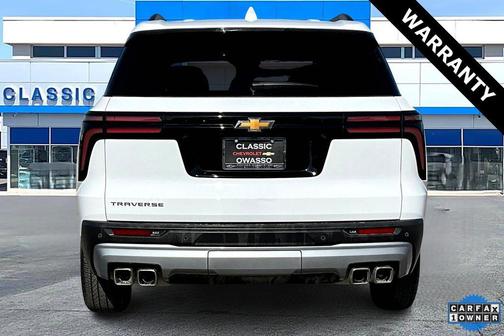 2025 Chevrolet Traverse LT