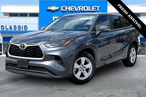 Magnetic Gray Metallic 2023 Toyota Highlander L
