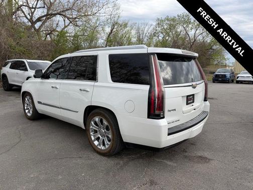 2016 Cadillac Escalade Standard