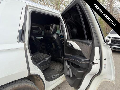 2016 Cadillac Escalade Standard