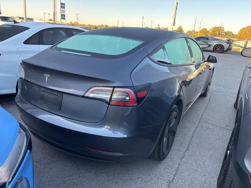 2022 Tesla Model 3 Standard Range